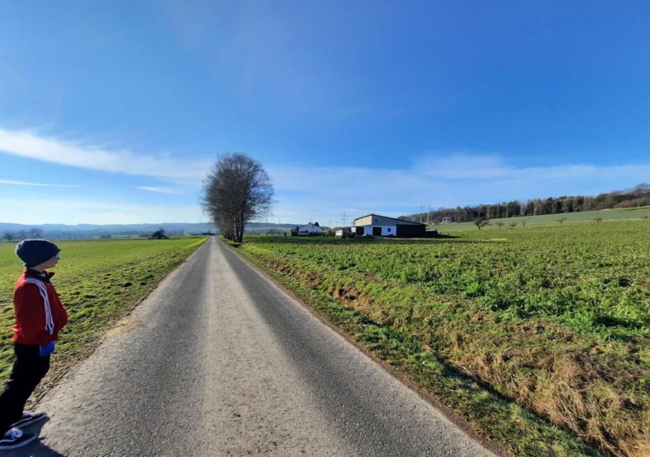Exklusive Naturoase Direkt Am Ars Natura Wanderweg Mit Panoramablick Auf Melsungen Extérieur photo