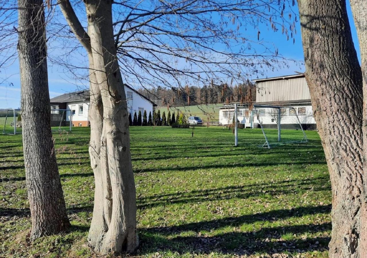 Exklusive Naturoase Direkt Am Ars Natura Wanderweg Mit Panoramablick Auf Melsungen Extérieur photo